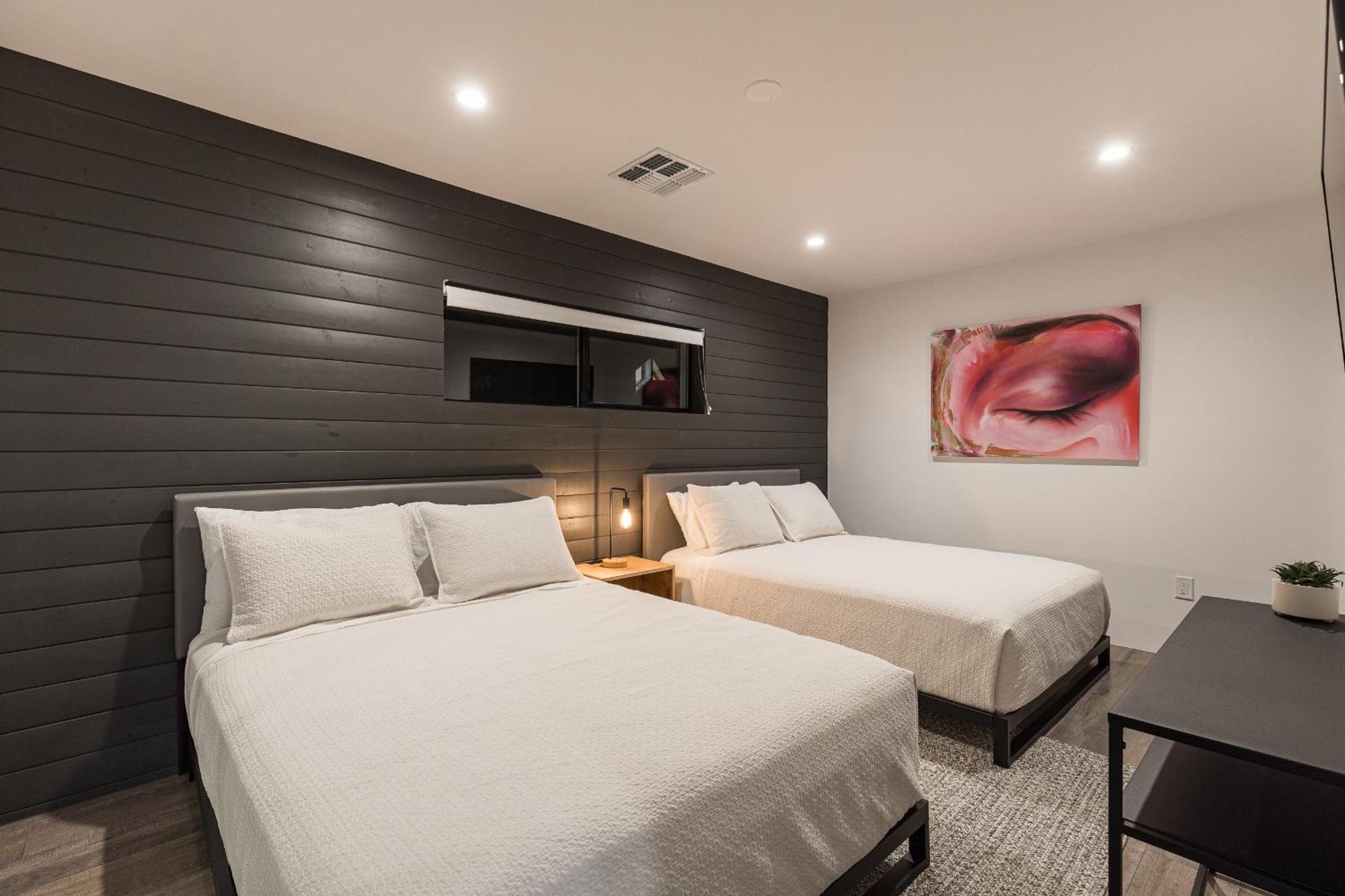 Luxury Micro-Resort, Theater, Sauna, Heated Pool Phoenix Buitenkant foto